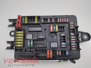 Used Fuse box BMW 3 serie Touring (F31) 320i 2.0 16V Price € 19,99 Margin scheme offered by Venema Autoparts