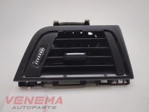 Used Dashboard vent BMW 3 serie Touring (F31) 320i 2.0 16V Price € 14,99 Margin scheme offered by Venema Autoparts