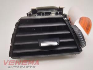 Used Dashboard vent BMW 3 serie Touring (F31) 320i 2.0 16V Price € 19,99 Margin scheme offered by Venema Autoparts