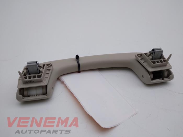 Handle from a BMW 3 serie Touring (F31) 320i 2.0 16V 2015