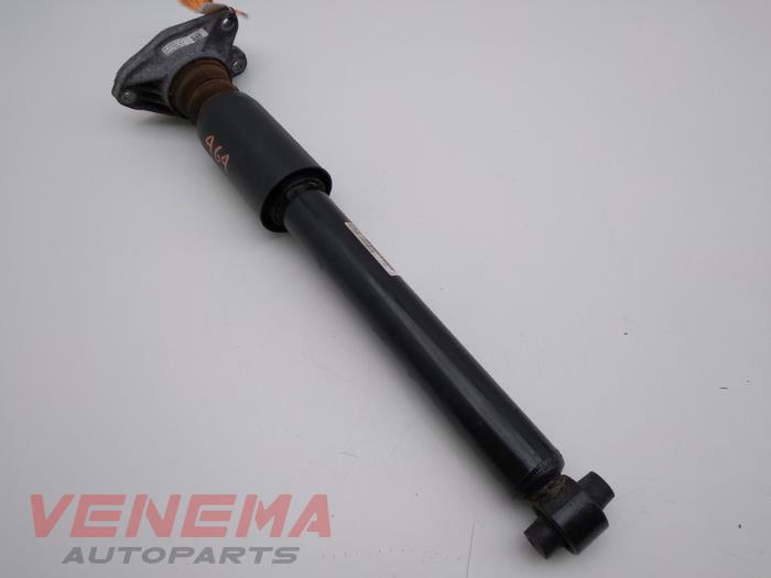 Rear shock absorber, right from a BMW 3 serie Touring (F31) 320i 2.0 16V 2015
