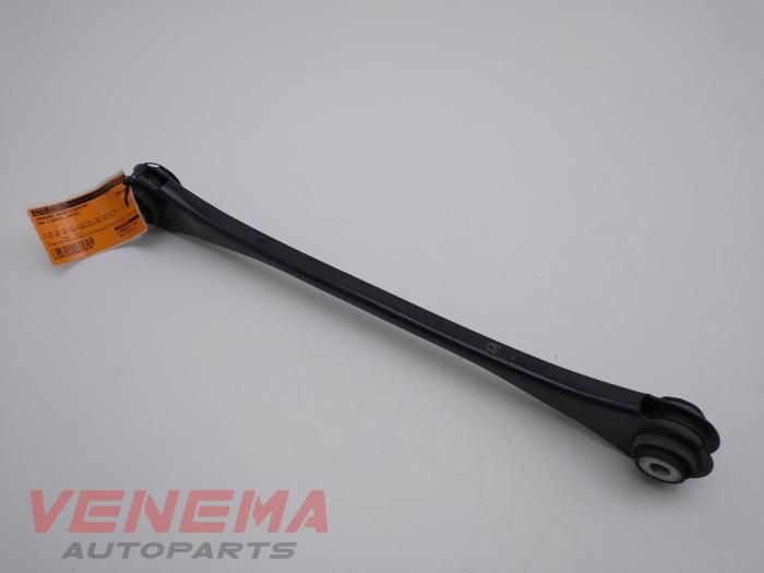 Rear wishbone, right from a BMW 3 serie Touring (F31) 320i 2.0 16V 2015