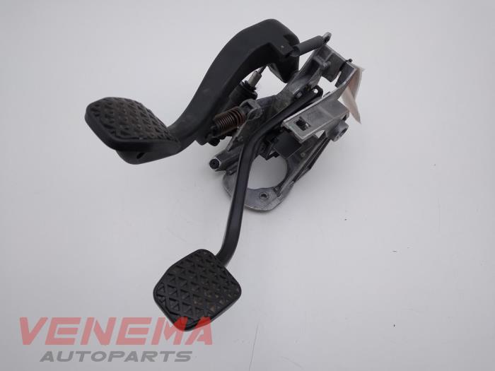 Gebrauchte Pedale Set BMW 3 serie Touring (F31) 320i 2.0 16V Preis € 44,99 Margenregelung angeboten von Venema Autoparts
