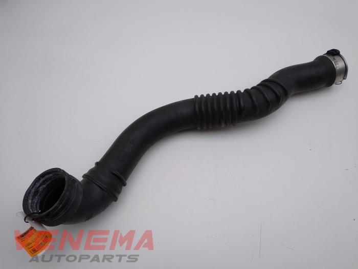 Gebrauchte Intercooler Schlauch BMW 3 serie Touring (F31) 320i 2.0 16V Preis € 99,99 Margenregelung angeboten von Venema Autoparts