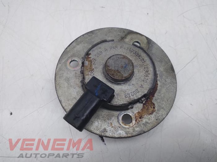 Gebrauchte Nockenwelle Sensor Volkswagen Eos (1F7/F8) 2.0 TFSI 16V Preis € 39,99 Margenregelung angeboten von Venema Autoparts