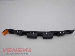 Used Rear bumper bracket central Seat Ibiza IV SC (6J1) 1.4 16V Price € 14,99 Margin scheme offered by Venema Autoparts