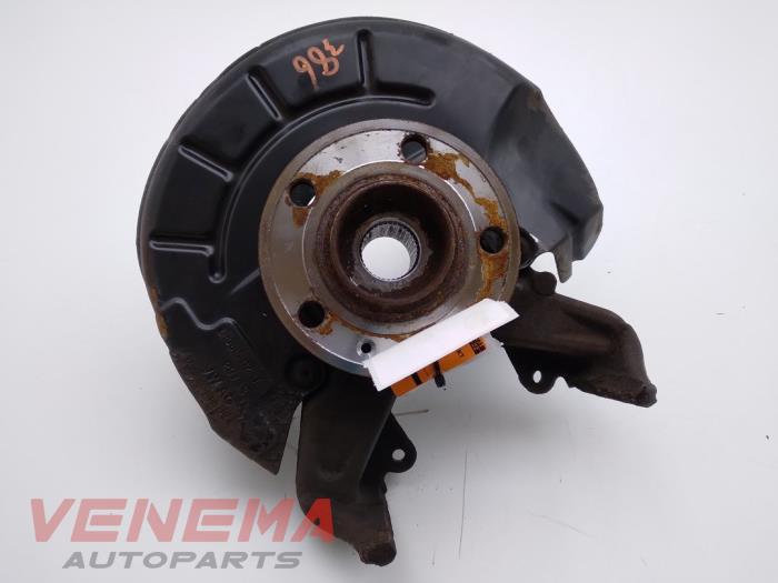 Knuckle, front right from a Seat Ibiza IV SC (6J1) 1.4 16V 2014