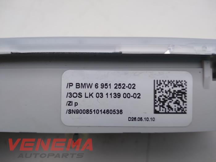 Oswietlenie wewnetrzne tyl z BMW X1 (E84) xDrive 18d 2.0 16V 2011