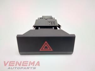 Używane Przelacznik swiatel awaryjnych Seat Leon ST (5FF) 1.4 TSI 16V Cena € 9,99 Procedura marży oferowane przez Venema Autoparts