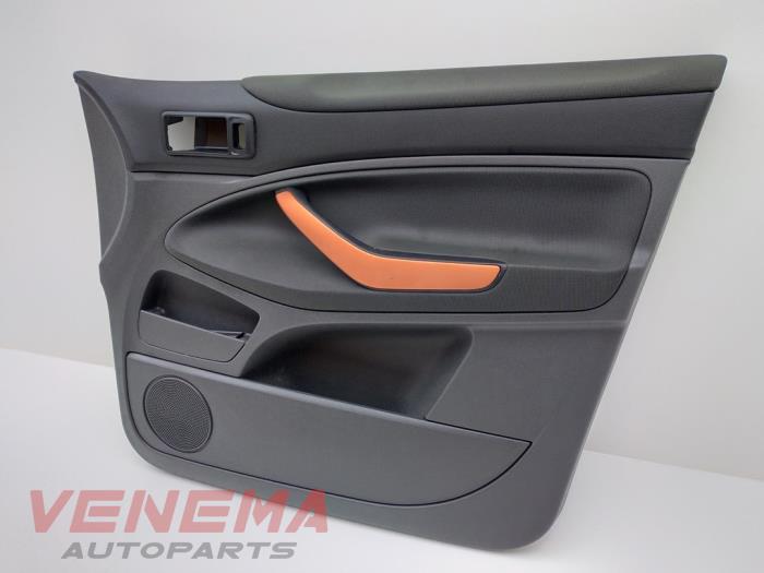 Front door trim 4-door, right from a Ford Kuga I 2.0 TDCi 16V 140 2011