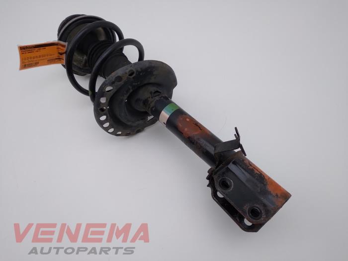Front shock absorber rod, left from a Dacia Sandero II 0.9 TCE 12V 2017