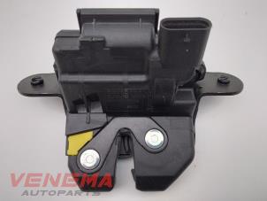 Used Tailgate lock mechanism Fiat 500X (334) 1.4 Multi Air 16V Price € 29,99 Margin scheme offered by Venema Autoparts