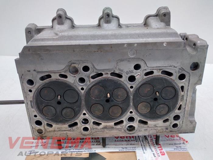 Cylinder head Volkswagen Polo V 1.2 TDI 12V BlueMotion - 03P103351 CFWA