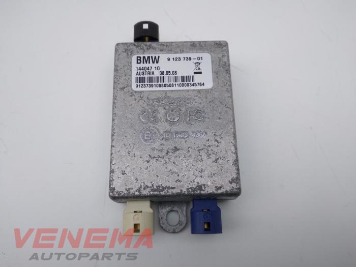 Używane Modul USB BMW 1 serie (E81) 116i 1.6 16V Cena € 24,99 Procedura marży oferowane przez Venema Autoparts