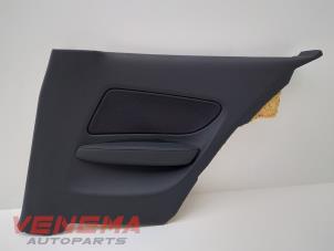 Usagé Revêtement panneau latéral arrière droit BMW 1 serie (E81) 116i 1.6 16V Prix € 34,99 Règlement à la marge proposé par Venema Autoparts