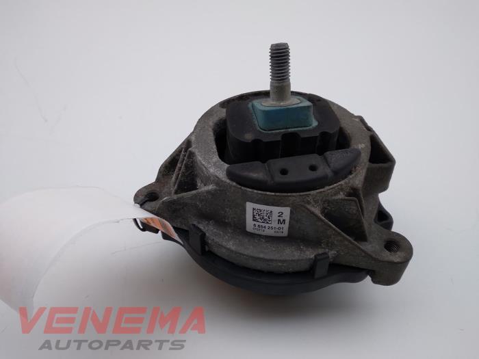 Used Engine mount BMW 1 serie (F20) 116i 1.6 16V Price € 24,99 Margin scheme offered by Venema Autoparts