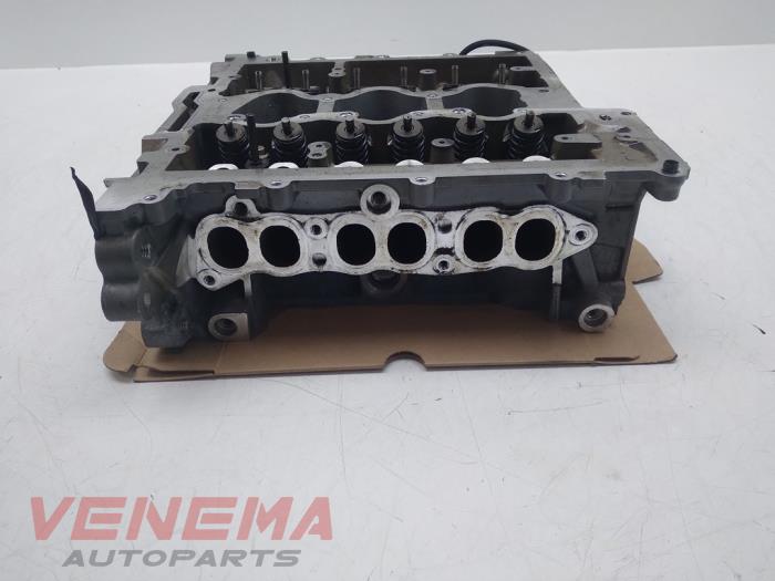 Begagnade Topplock Ford Focus 4 1.0 Ti-VCT EcoBoost 12V 125 Pris € 362,99 Inklusive moms erbjuds av Venema Autoparts