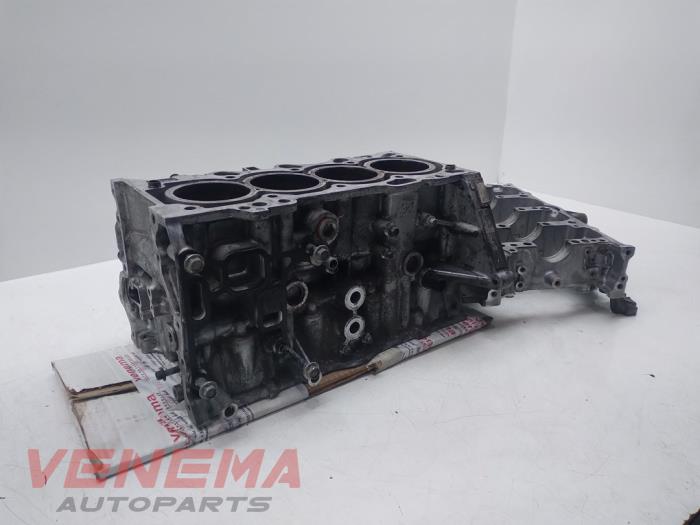 Engine crankcase from a Mazda CX-5 (KE,GH) 2.2 Skyactiv D 16V 4WD 2012