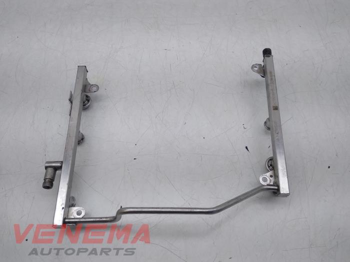 Usagé Système d'injection Mercedes ML II (164/4JG) 3.5 350 4-Matic V6 24V Prix € 14,99 Règlement à la marge proposé par Venema Autoparts