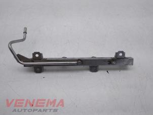 Used Fuel injector nozzle BMW 3 serie (E93) 320i 16V Price € 29,99 Margin scheme offered by Venema Autoparts