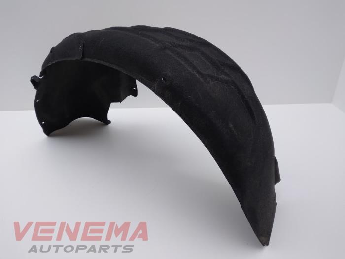 Wheel arch liner from a Volkswagen Polo VI (AW1) 1.0 TSI 12V 2019