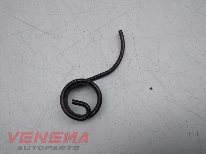 Usagé Divers BMW 3 serie (E93) 320i 16V Prix € 7,99 Règlement à la marge proposé par Venema Autoparts