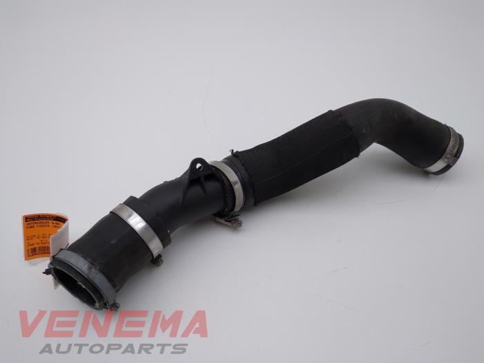 Gebrauchte Intercooler Schlauch Ford Fiesta 7 1.0 EcoBoost 12V 100 Preis € 34,99 Margenregelung angeboten von Venema Autoparts