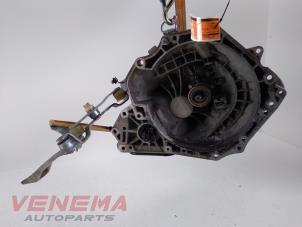 Używane Skrzynia biegów Opel Corsa D 1.2 16V Cena € 124,99 Procedura marży oferowane przez Venema Autoparts