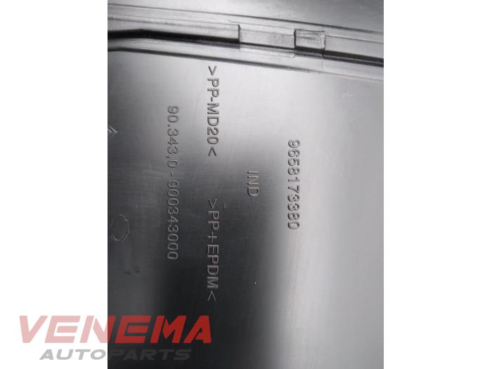 Lufttratt från en Citroën C4 Picasso (UD/UE/UF) 1.6 16V VTi 120 2012