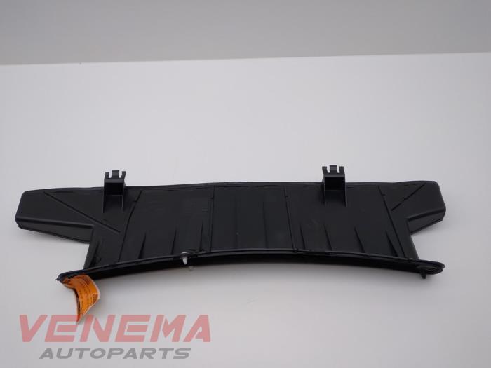 Lufttratt från en Citroën C4 Picasso (UD/UE/UF) 1.6 16V VTi 120 2012