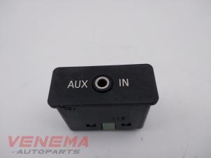 Usados Conexión AUX-USB BMW X5 (E70) xDrive 35d 3.0 24V Precio € 9,99 Norma de margen ofrecido por Venema Autoparts