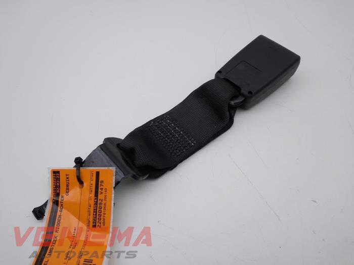 Rear seatbelt buckle, centre from a BMW X5 (E70) xDrive 35d 3.0 24V 2009