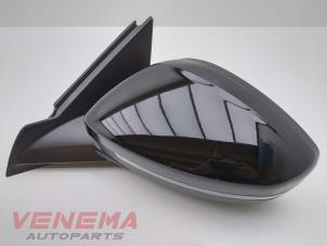 Used Wing mirror, left Peugeot 208 II (UB/UH/UP) 1.2 Vti 12V PureTech 130 Price € 199,99 Margin scheme offered by Venema Autoparts