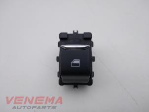 Używane Przelacznik elektrycznej szyby Ford Fiesta 7 1.1 Ti-VCT 12V 85 Cena € 9,99 Procedura marży oferowane przez Venema Autoparts