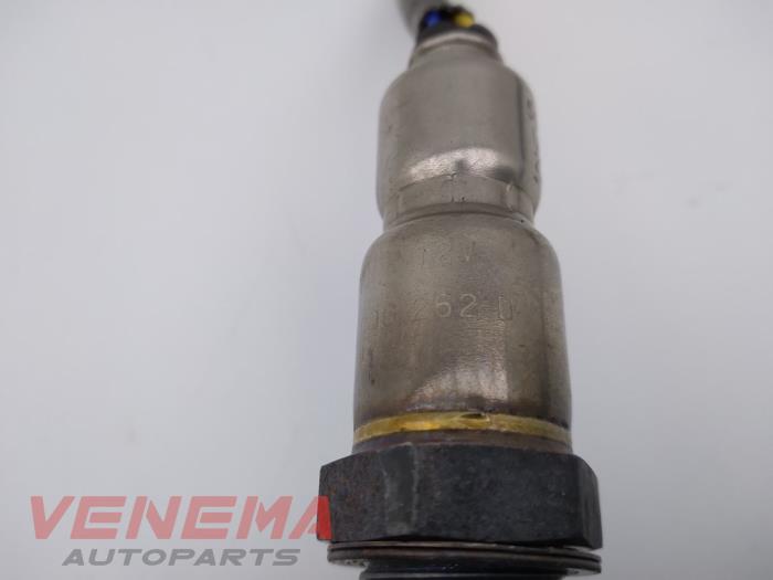 Lambda probe from a Audi A1 Sportback (8XA/8XF) 1.6 TDI 16V 2014