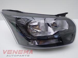 Used Headlight, right Ford Transit 2.0 TDCi 16V Eco Blue 130 Price € 299,99 Margin scheme offered by Venema Autoparts