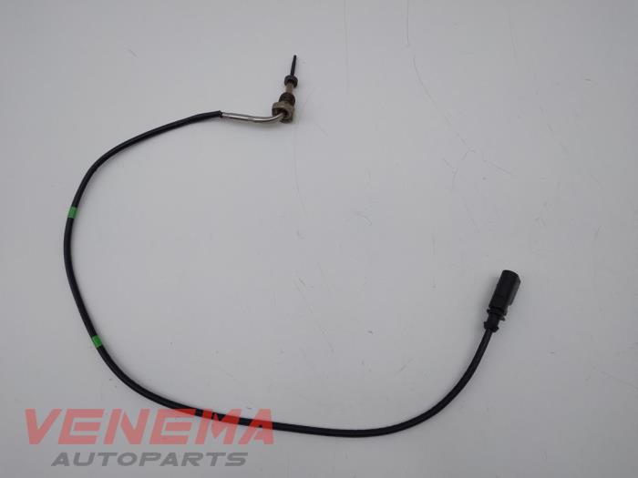 Używane Czujnik temperatury spalin Volkswagen Golf VI Cabrio (1K) 2.0 TDI 16V Cena € 34,99 Procedura marży oferowane przez Venema Autoparts