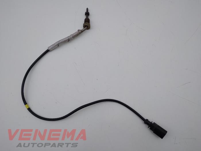 Używane Czujnik temperatury spalin Volkswagen Golf VI Cabrio (1K) 2.0 TDI 16V Cena € 39,99 Procedura marży oferowane przez Venema Autoparts