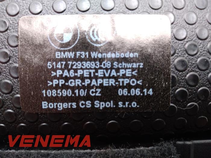 Bodenblech Kofferraum van een BMW 3 serie Touring (F31) 320d 2.0 16V 2014