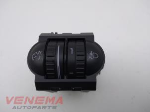 Used AIH headlight switch Volkswagen Scirocco (137/13AD) 1.4 TSI 122 16V Price € 14,99 Margin scheme offered by Venema Autoparts