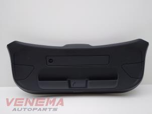 Używane Tapicerka tylnej klapy Audi A1 Sportback (8XA/8XF) 1.0 TFSI Ultra 12V Cena € 19,99 Procedura marży oferowane przez Venema Autoparts