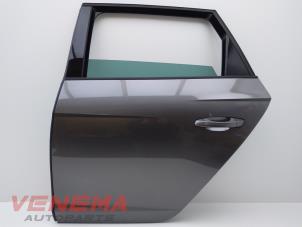 Używane Drzwi lewe tylne wersja 4-drzwiowa Seat Leon ST (5FF) 1.4 TSI 16V Cena € 499,99 Procedura marży oferowane przez Venema Autoparts