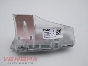 Usagé Antenne GPS BMW 1 serie (F21) 118i 1.5 TwinPower 12V Prix € 29,99 Règlement à la marge proposé par Venema Autoparts