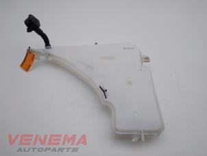 Used Front windscreen washer reservoir BMW 1 serie (F21) 118i 1.5 TwinPower 12V Price € 29,99 Margin scheme offered by Venema Autoparts