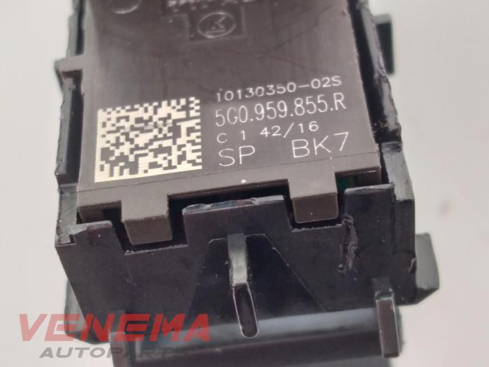 Electric window switch Seat Leon ST 1.4 TSI 16V 5G0959855R