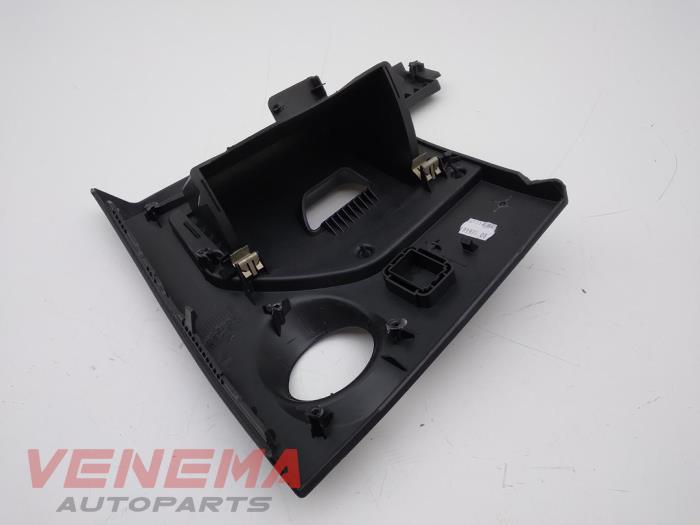 Dashboard part from a Seat Leon ST (5FF) 1.4 TSI 16V 2017