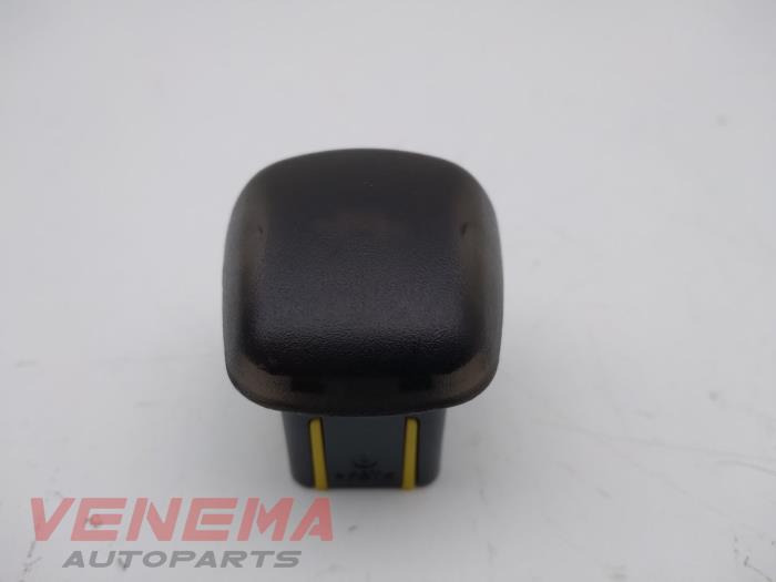 Begagnade Ljussensor Ford Fiesta 7 1.1 Ti-VCT 12V 85 Pris € 14,99 Marginaltabell erbjuds av Venema Autoparts