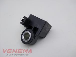 Usados Sensor de airbag Ford Fiesta 7 1.1 Ti-VCT 12V 85 Precio € 14,99 Norma de margen ofrecido por Venema Autoparts