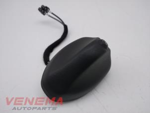 Used GPS antenna Ford Fiesta 7 1.1 Ti-VCT 12V 85 Price € 19,99 Margin scheme offered by Venema Autoparts