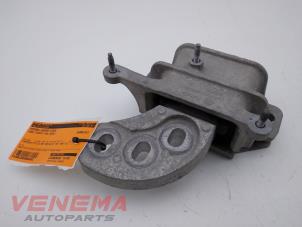 Used Gearbox mount Ford Fiesta 7 1.1 Ti-VCT 12V 85 Price € 29,99 Margin scheme offered by Venema Autoparts